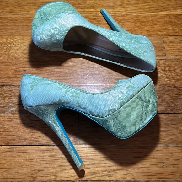 2/$20 Qupid Platform Mint Green Lace Heels - Picture 3 of 12